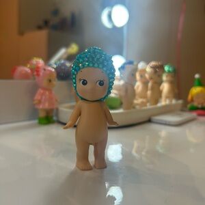 RARE Bedazzled Seashell Sonny Angel